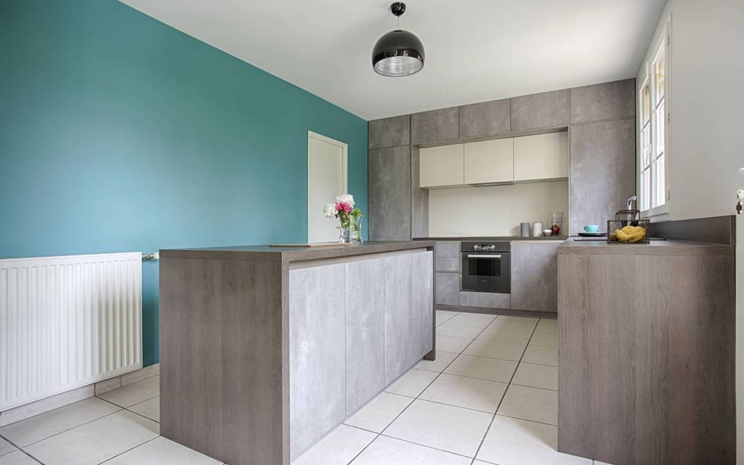 Création cuisine ouverte et d&rsquo;un meuble sous escalier