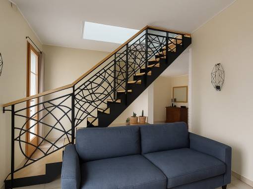 Rénovation d’un escalier en métal découpé laser