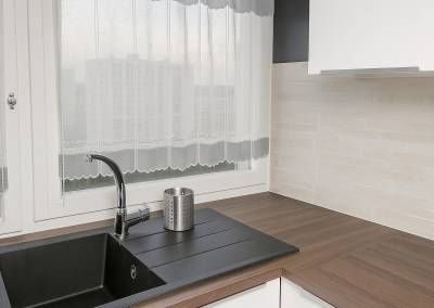 Rénovation d'une cuisine dans un appartement à Ris Orangis, optimisation de tous les espaces