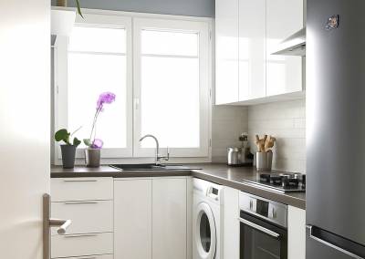 Rénovation d'une cuisine dans un appartement à Ris Orangis, optimisation d'un espace tout en longueur